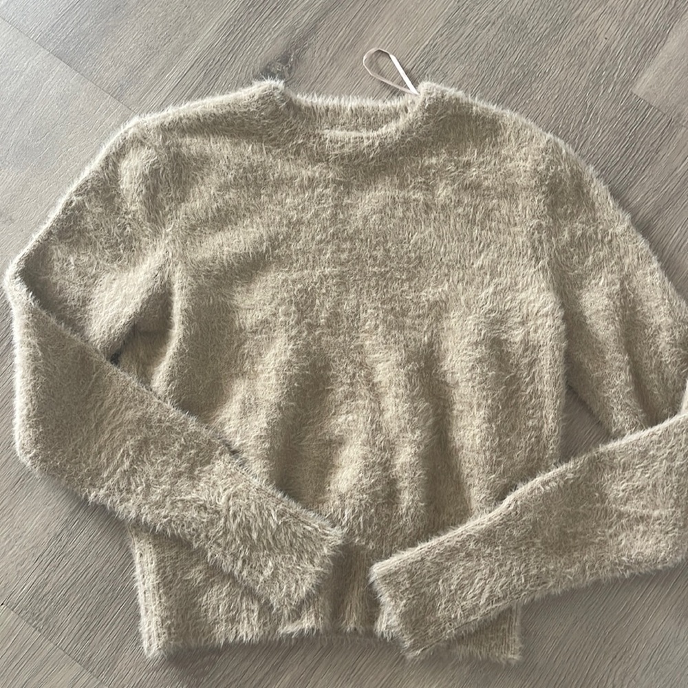 EUC warm fuzzy crewneck sweater